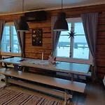 شاليه Saaren Keidas, Maaseudulla - Rukalle Alle 30min - An Island Oasis In The Countryside *