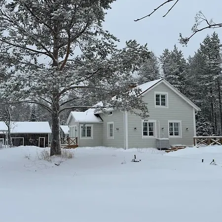 Saaren Keidas, Maaseudulla - Rukalle Alle 30min - An Island Oasis In The Countryside Chalet