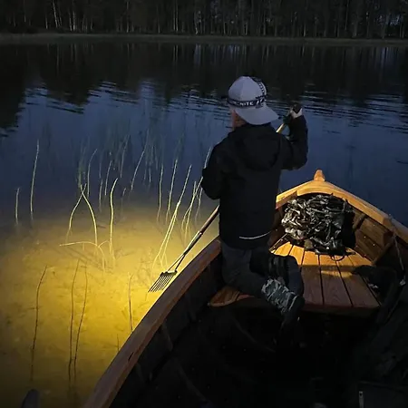 Saaren Keidas, Maaseudulla - Rukalle Alle 30min - An Island Oasis In The Countryside شاليه كوسامْوُ