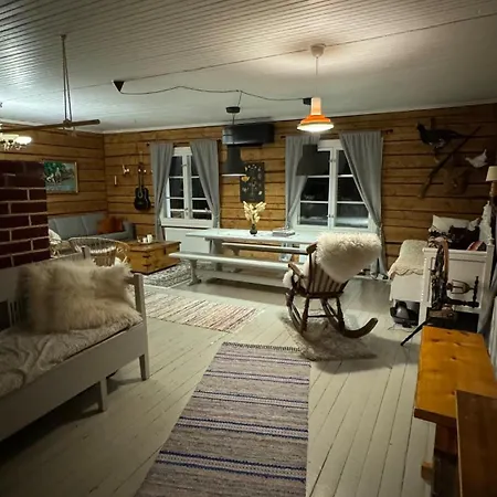 샬레 Saaren Keidas, Maaseudulla - Rukalle Alle 30min - An Island Oasis In The Countryside