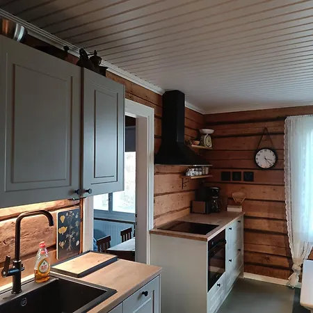 شاليه Saaren Keidas, Maaseudulla - Rukalle Alle 30min - An Island Oasis In The Countryside